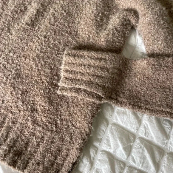 Anthropologie moth tan fuzzy cold shoulder sweater - Picture 5 of 8